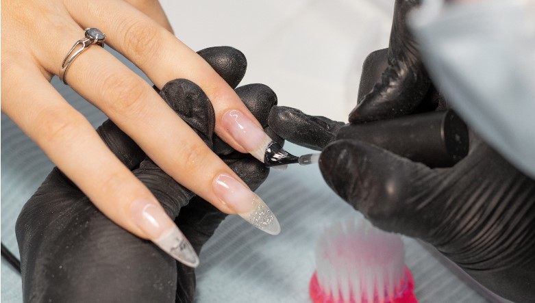 O que ninguém te contou sobre os riscos do alongamento mal feito