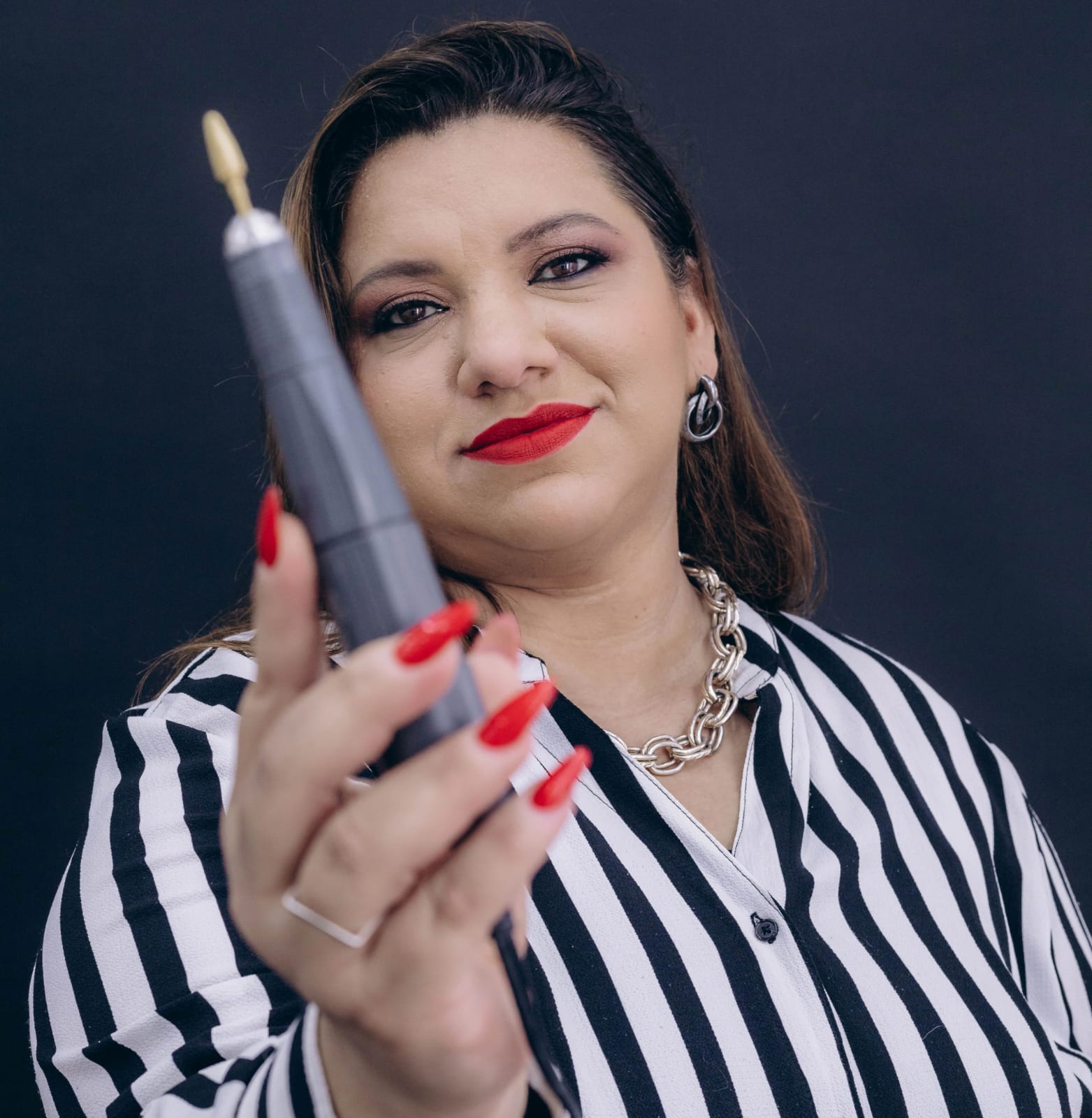 Aline Mesquita, da contabilidade ao amor pelas Nails