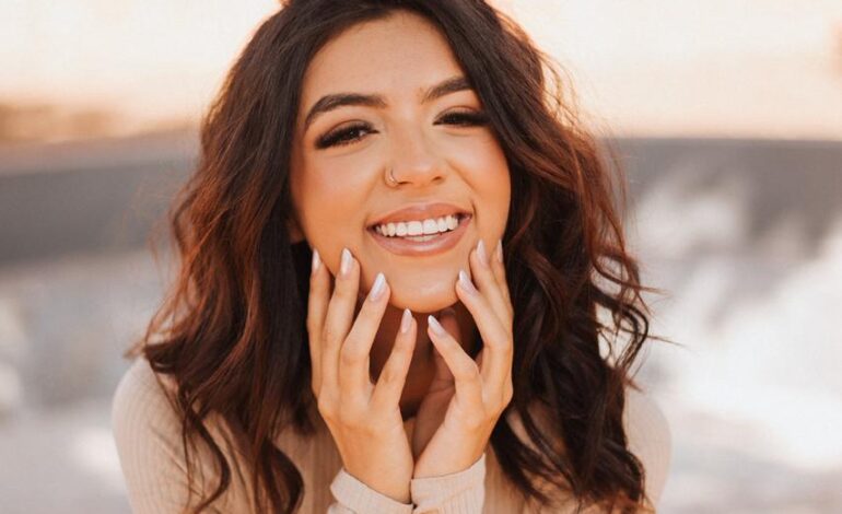 Júlia Pereira — da improvisação ao reconhecimento no mundo das nails