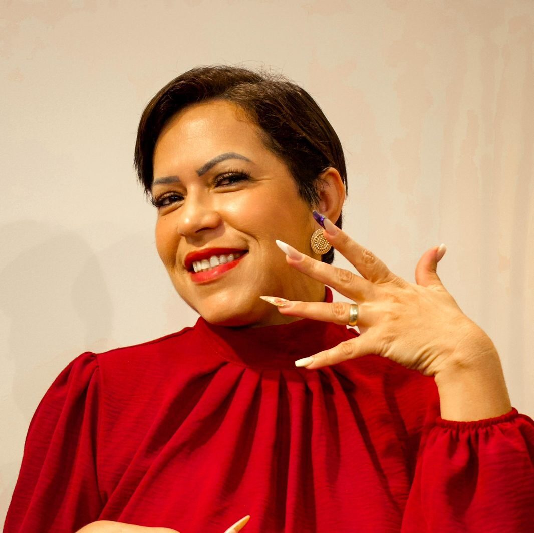 Italma Gomes: Da Administração ao Mundo das Unhas, uma História de Transformação e Dedicação