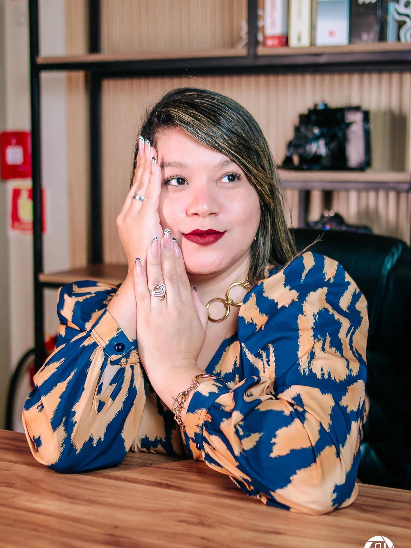 Lowhanna Cabral: do quartinho de casa ao reconhecimento como Nail Designer e Instrutora 